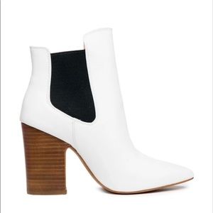 Chinese Laundry Starlight booties